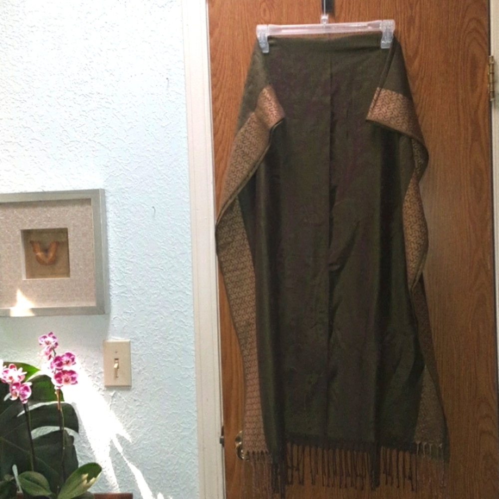 Silk shawl/scarf Beautiful Bohemian floral print